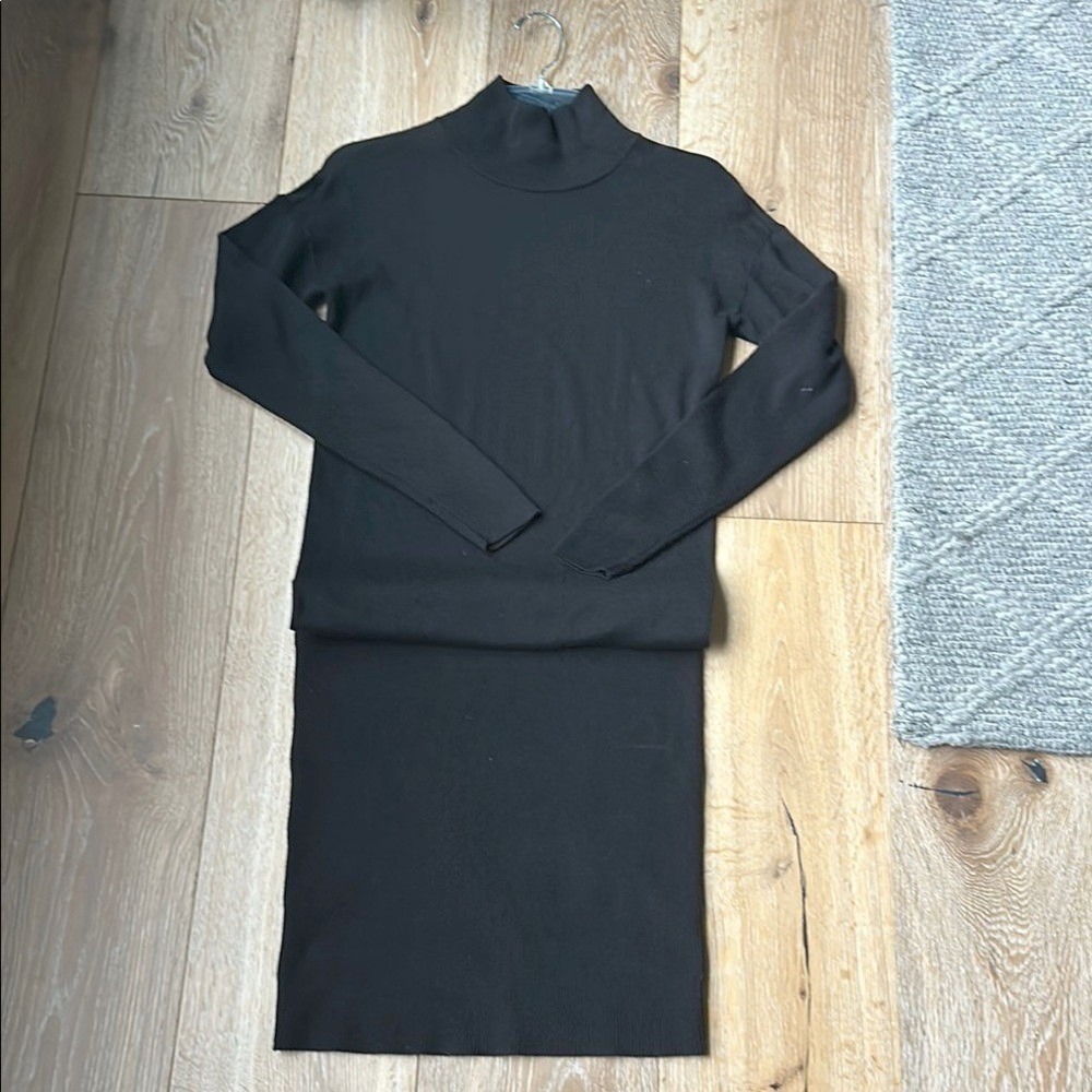 Ann Taylor Black Mock Neck Ribbed Knit Blouson Midi Sweater Dress XS Long Sleeve
